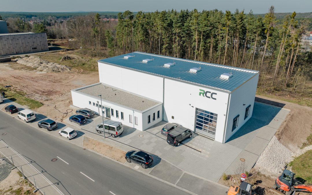 RCC TECHNIK – Produktionshalle und Büro