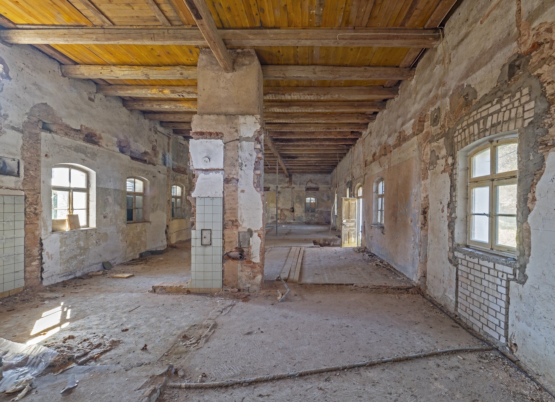Innenraum der Orangerie Appelhof vor der Sanierung