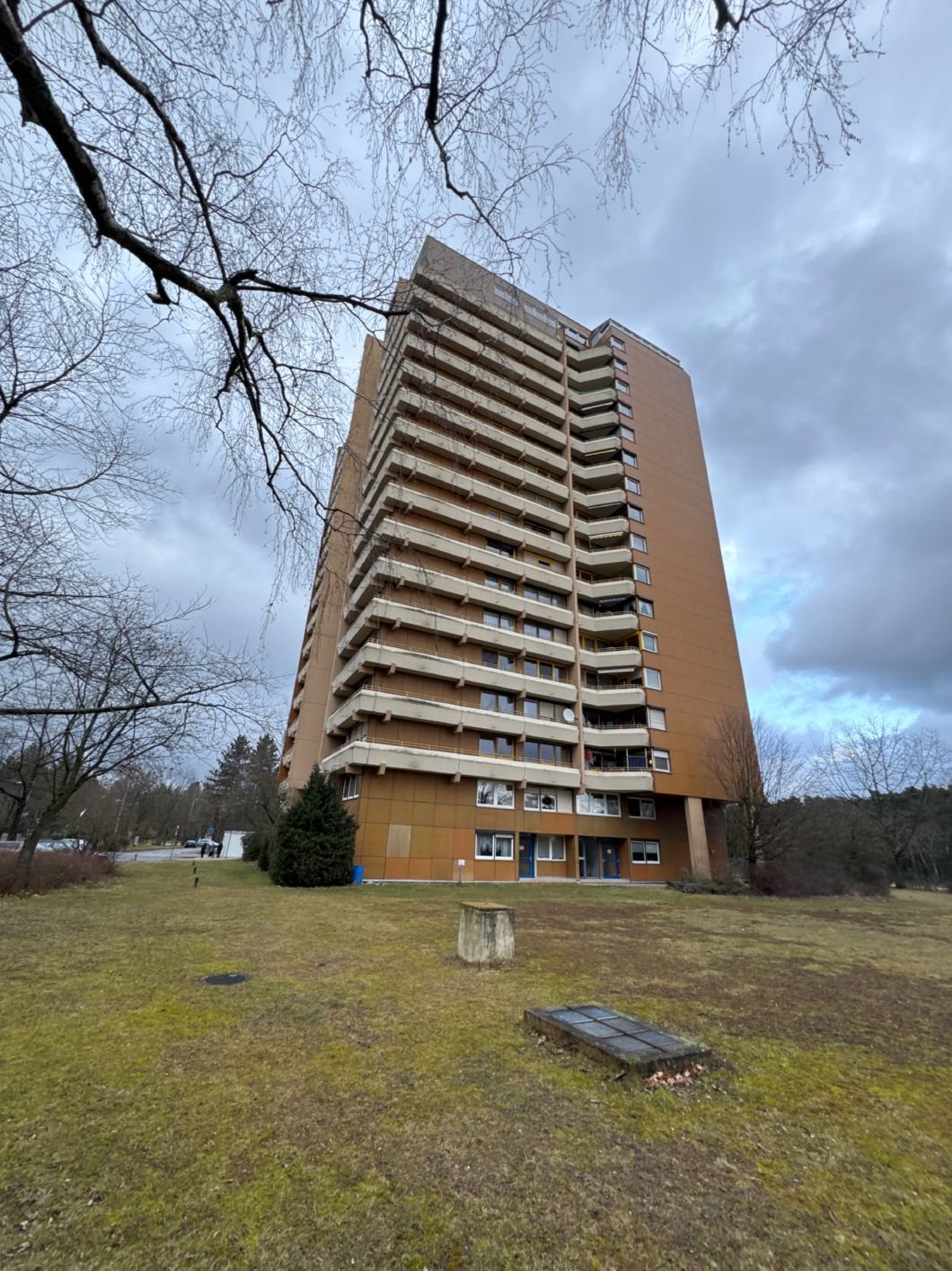 Wohnhochhaus am Europakanal Erlangen &ndash; Bestand von 1971